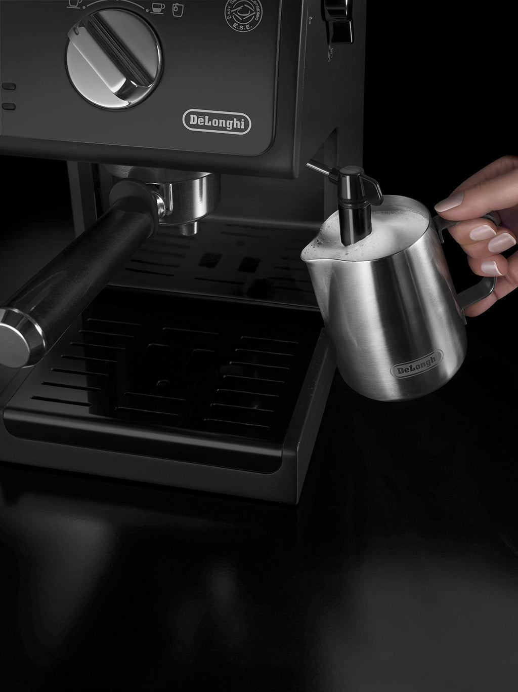 Machine à expresso, Porte-filtre avec finition aluminium, Noir